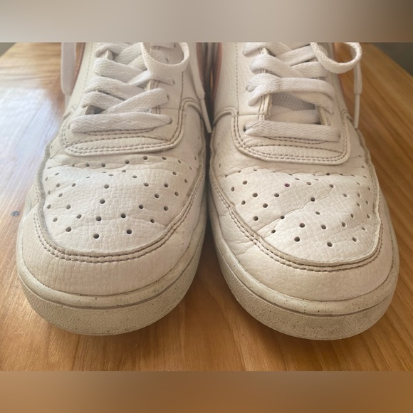 Nike Rose/Beige and White Sneakers - Picture 4 of 8